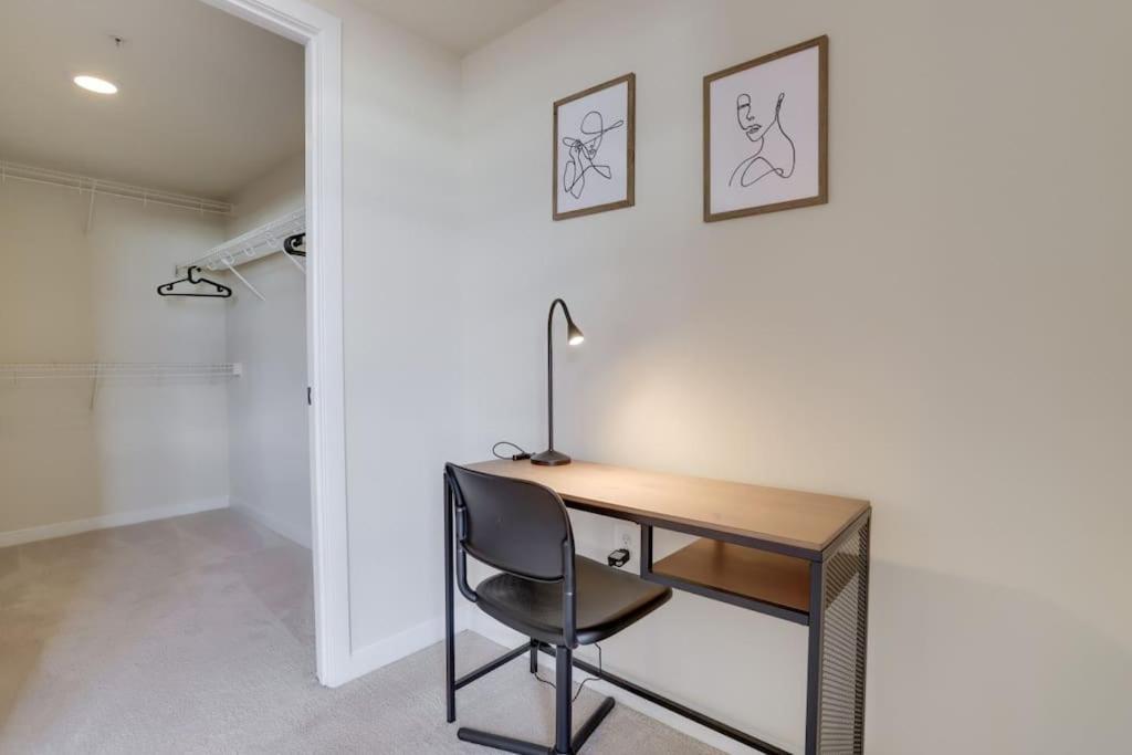 Fantastic 2 Bedroom Condo At Pentagon City アーリントン エクステリア 写真